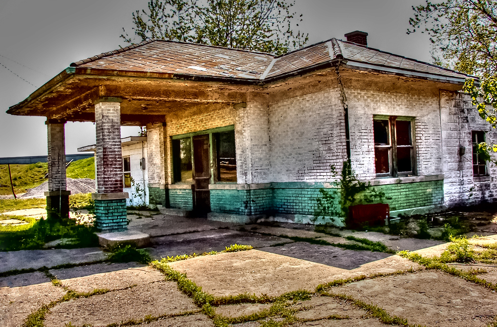 Old-Gas-Station_edited-1.jpg